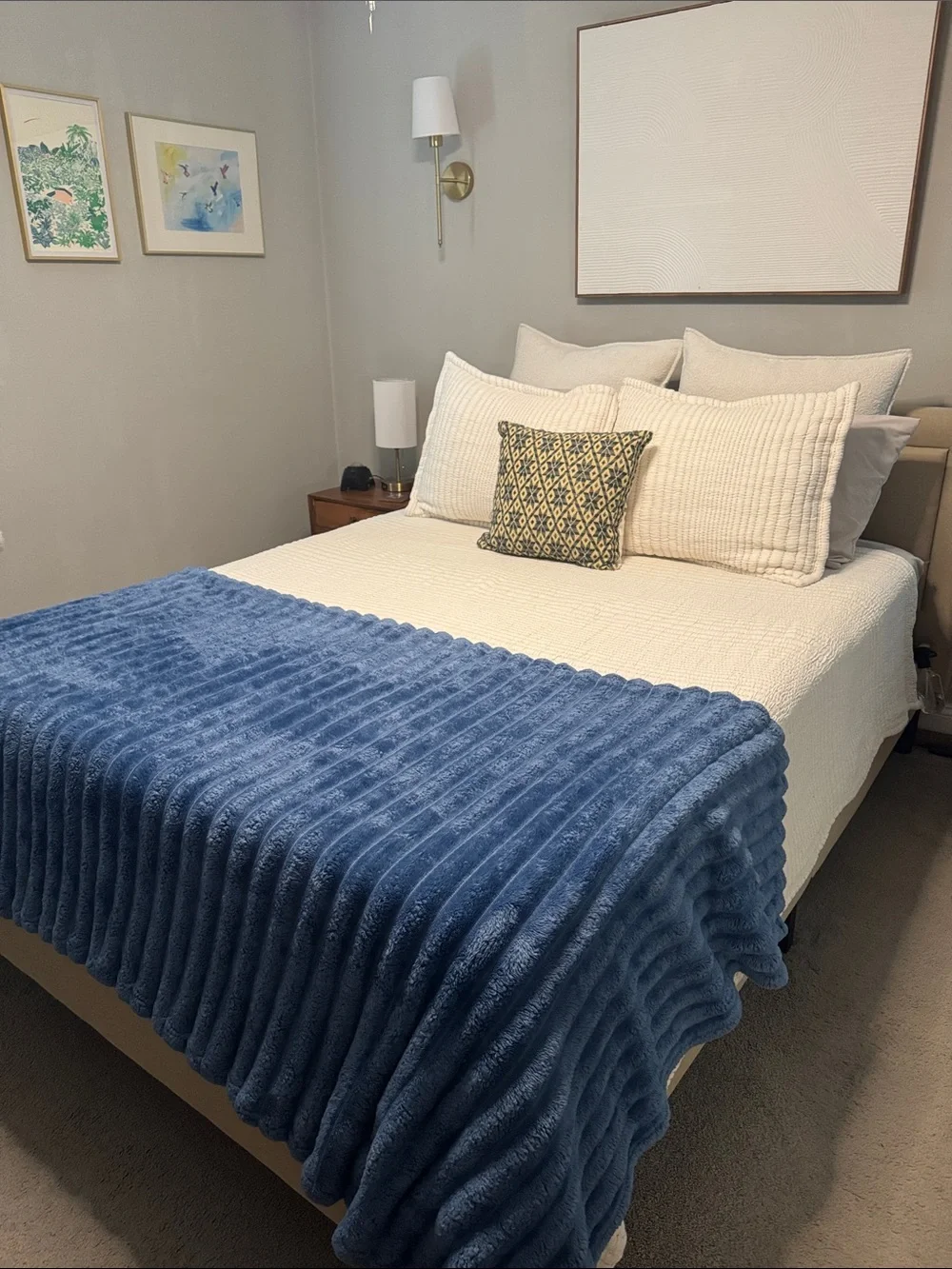 The Fleece Blanket Plush Ribbed Throw Blanket in Blue - Soft Home Bedding